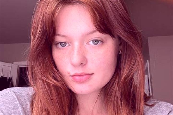 Clara, 26, a auburn blue-eyed caucasian companion based in Wilhelmshaven. Offering Duos, Overnight, Dinner Date. Available for incall and outcall, day and ev...