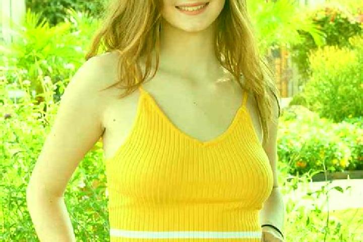 Clara, 26, a blonde hazel-eyed caucasian companion based in Hemptinne. Offering A-Level, Dinner Date, Erotic Massage. Available for incall and outcall, overn...