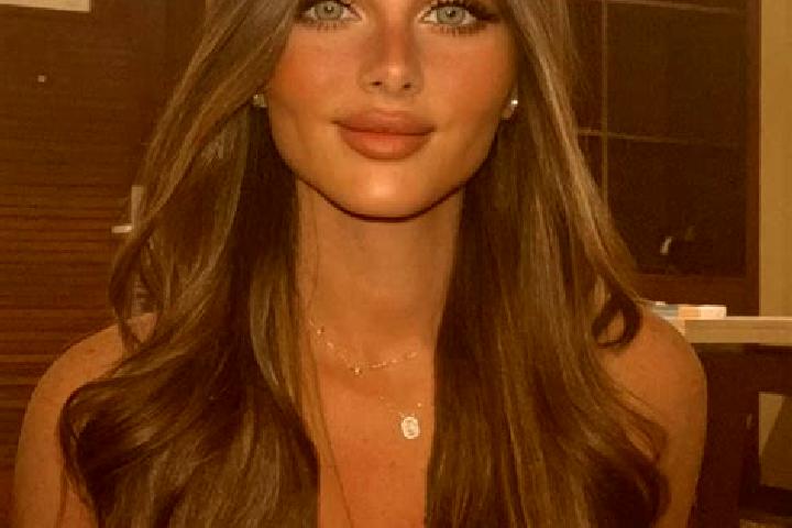 Clara, 26, a brunette dark-eyed caribbean companion based in Zasova. Offering Domination, Erotic Massage. Available for incall and outcall, day and evening d...