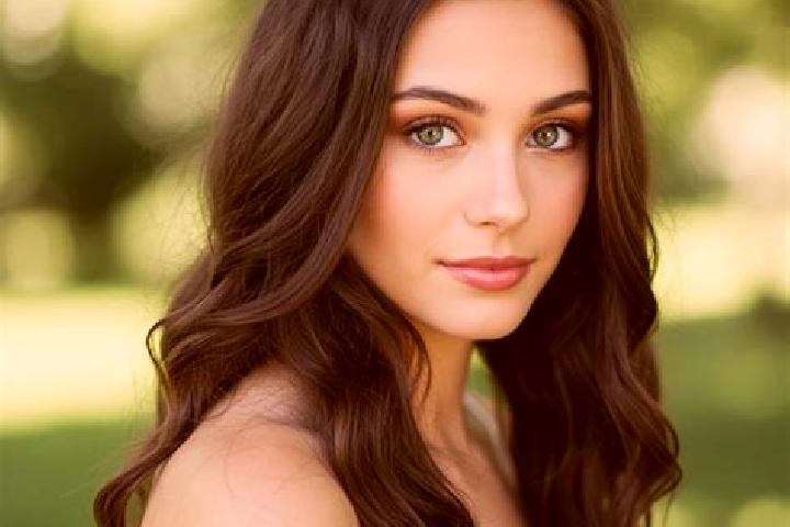 Clara, 26, a brunette hazel-eyed slavic companion based in Quipile. Offering Fetish, Party Girl, Duos, Prostate Massage. Available for incall and outcall, da...