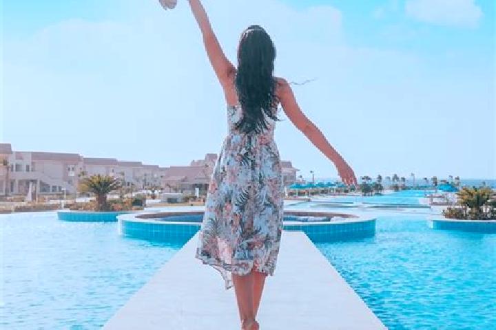 Clara, 26 — Escort in Al Ayn as Sukhnah, Egypt