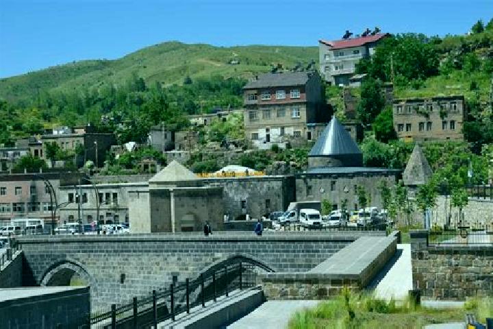Clara, 26 — Escort in Bitlis, Turkey