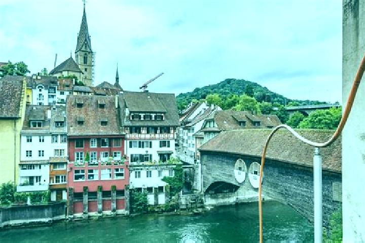 Clara, 26 — Escort in Daettwil, Switzerland