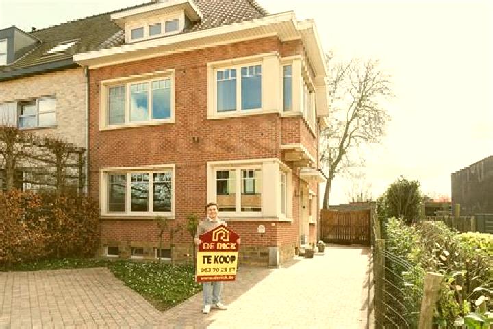 Clara, 26 — Escort in Nieuwerkerken, Belgium