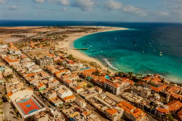 Clara, 26 — Escort in Santa Maria, Cape Verde