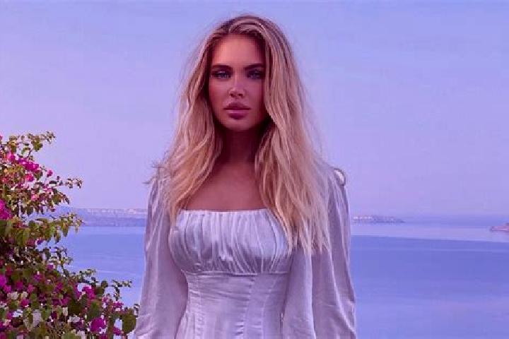 Clara, 26 — Escort in Vasyliv, Ukraine