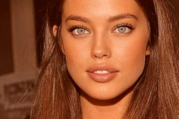 Clara, 27, a chestnut green-eyed caucasian companion based in Chagny. Offering Striptease, Prostate Massage, Travel Companion, Girlfriend Experience, Deep Fr...