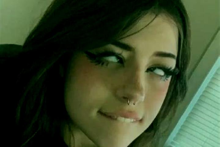 Clara, 27, a chestnut grey-eyed caucasian companion based in Pozzonovo. Offering Fetish, Party Girl, OWO. Available for incall and outcall, day and evening d...