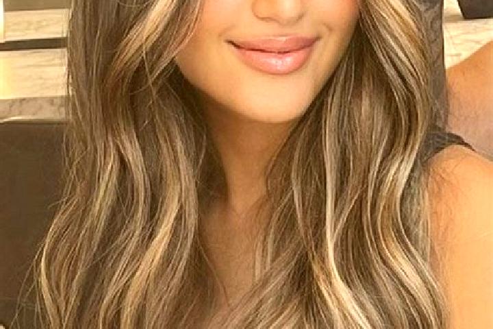 Clara, 27, a dark blonde amber-eyed middle eastern companion based in Dolo. Offering Girlfriend Experience, Party Girl, Dinner Date, 69. Available for incall...