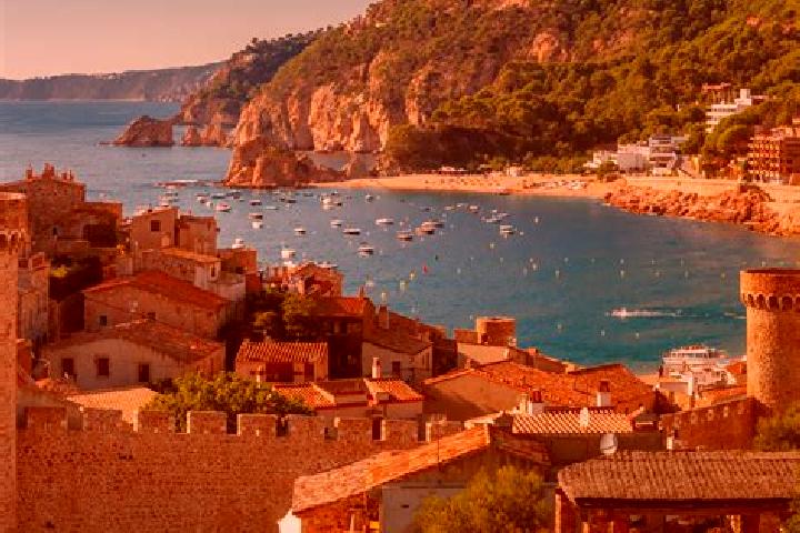 Clara, 27 — Escort in Cervo, Spain