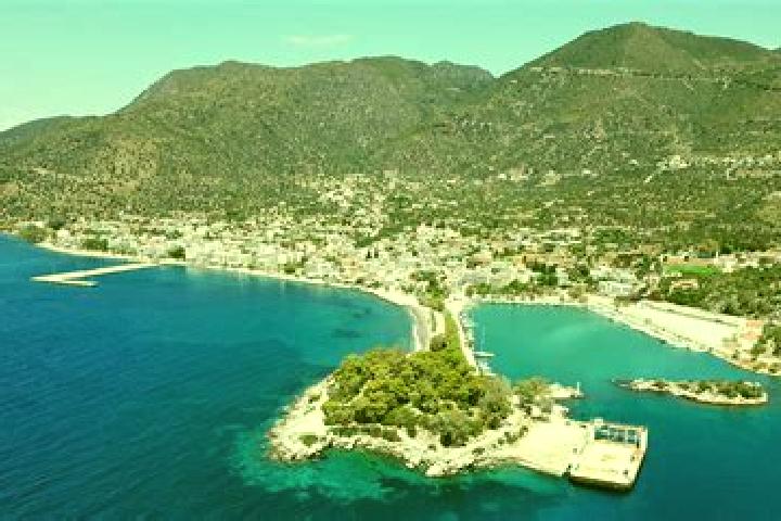 Clara, 27 — Escort in Methana, Greece