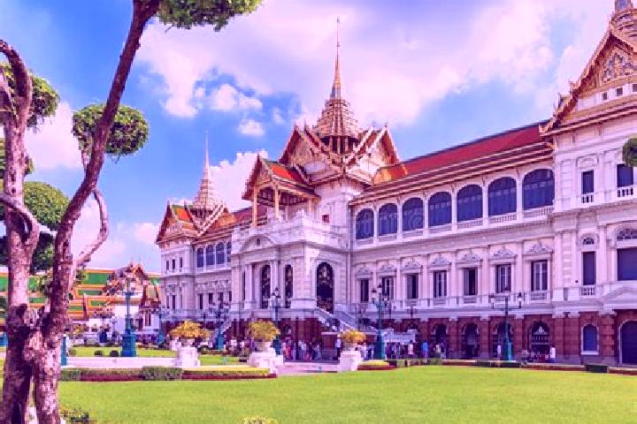 Clara, 27 — Escort in Prasat, Thailand