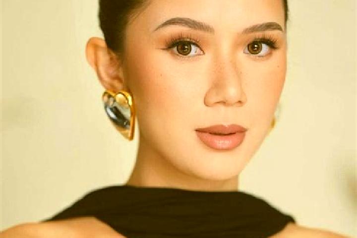 Clara, 27 — Escort in Sevilla, Philippines