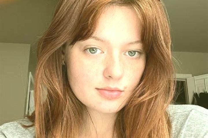 Clara, 28, a auburn amber-eyed european companion based in Cohutta. Offering BDSM, Massage, GFE. Available for incall and outcall, overnight bookings available.