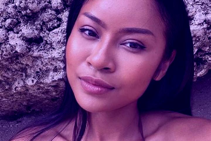 Clara, 28, a blonde amber-eyed caribbean companion based in Huai Phueng. Offering OWO, A-Level, Overnight, 69. Available for incall and outcall, overnight bo...