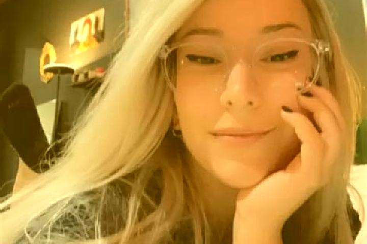 Clara, 28, a blonde amber-eyed slavic companion based in Droesing. Offering CIM, Overnight, Erotic Massage. Available for incall and outcall, day and evening...
