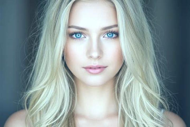 Clara, 28, a blonde brown-eyed mixed companion based in Joubb Jannine. Offering Tantra, Roleplay, Prostate Massage, GFE. Available for incall and outcall, ov...