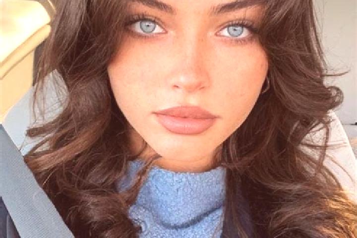 Clara, 28, a brunette dark-eyed ebony companion based in Yuanjiazhuang. Offering GFE, Dinner Date. Available for incall and outcall, day and evening dates.