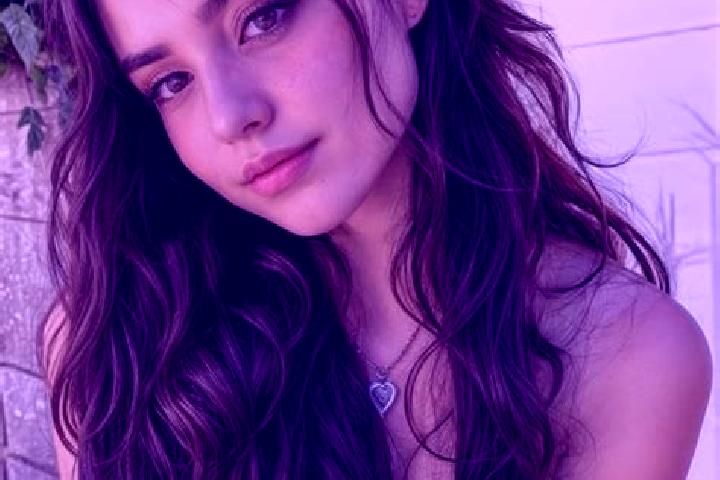 Clara, 28, a brunette hazel-eyed caucasian companion based in Bascayir. Offering OWO, Overnight, Striptease, Roleplay. Available for incall and outcall, over...