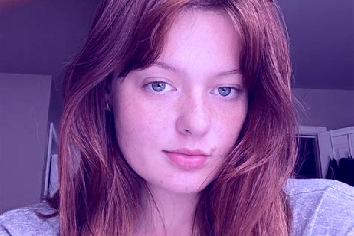 Clara, 28, a chestnut grey-eyed caucasian companion based in Krasnokamsk. Offering Deep French Kissing, Erotic Massage, Fetish. Available for incall and outc...