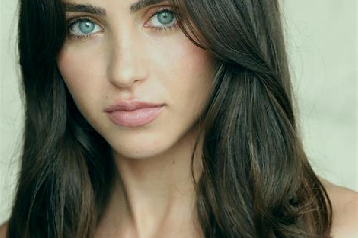Clara, 28, a red brown-eyed mixed companion based in Khezerlu. Offering OWO, Travel Companion, Prostate Massage. Available for incall and outcall, day and ev...