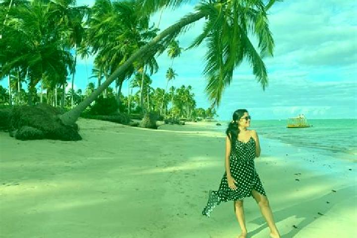 Clara, 28 — Escort in Barra de Sao Miguel, Brazil