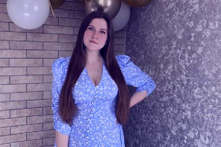 Clara, 28 — Escort in Dubrovytsya, Ukraine