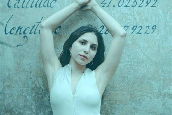 Clara, 28 — Escort in Madonna del Piano, Italy