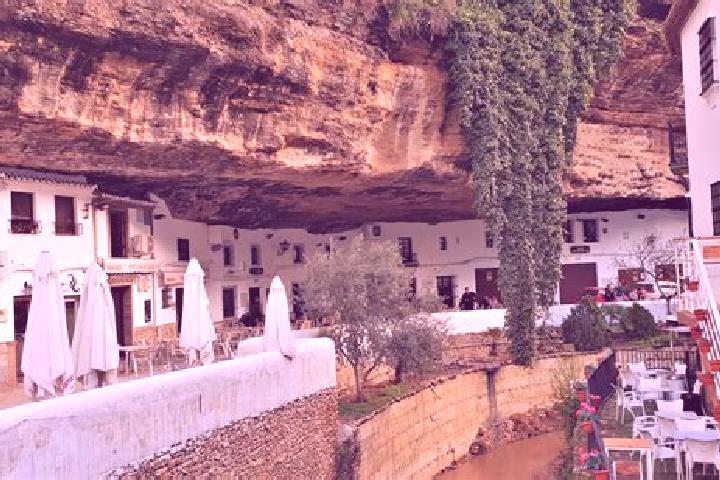 Clara, 28 — Escort in Setenil de las Bodegas, Spain