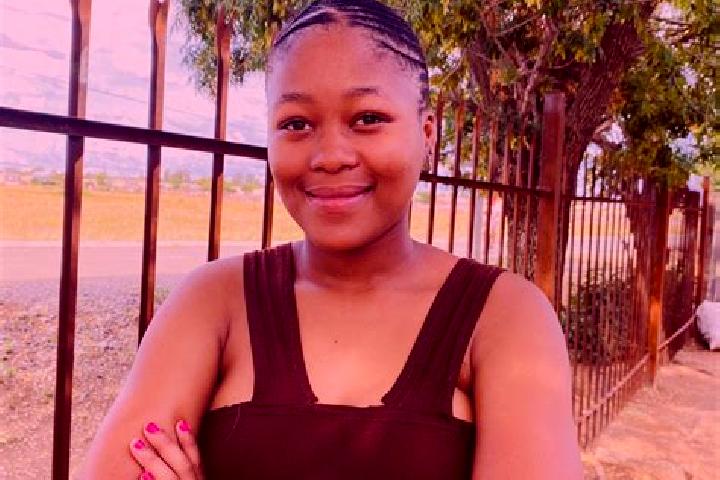 Clara, 28 — Escort in Theunissen, South Africa