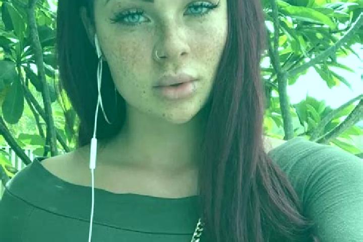 Clara, 29, a auburn brown-eyed caucasian companion based in Saint-Symphorien-de-Lay. Offering Couples, Overnight, Duos. Available for incall and outcall, ove...