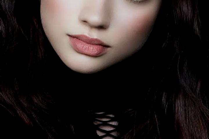Clara, 29, a auburn dark-eyed middle eastern companion based in Turnhout. Offering Massage, Travel Companion, Party Girl, Erotic Massage. Available for incal...