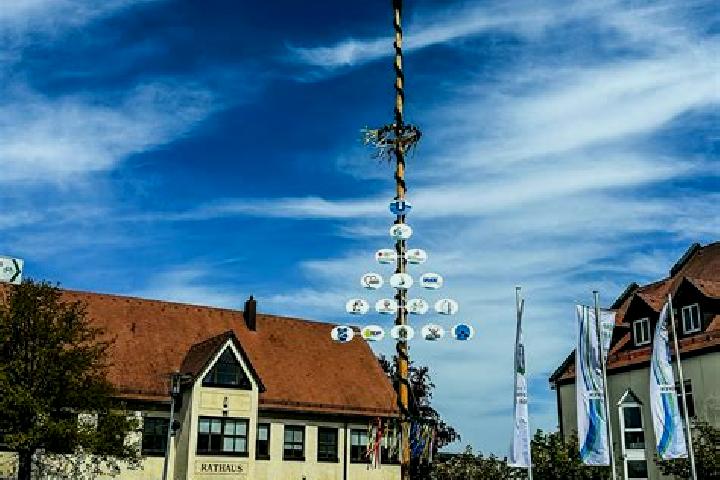 Clara, 29 — Escort in Pfaffenhofen an der Roth, Germany