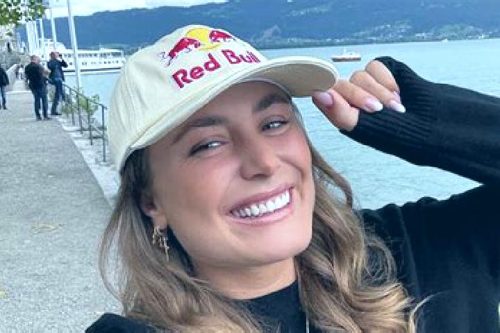 Clara, 29 — Escort in Pohl, Germany