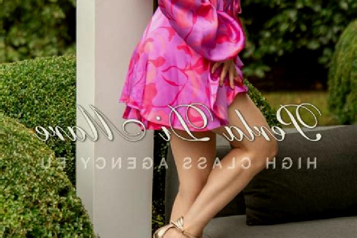 Clara, 29 — Escort in Prislopu Mare, Romania