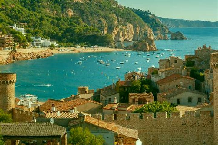 Clara, 29 — Escort in Vallcebre, Spain