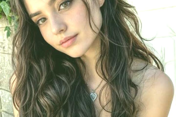 Clara, 30, a auburn hazel-eyed middle eastern companion based in Suceveni. Offering Dinner Date, A-Level, GFE. Available for incall and outcall, day and even...
