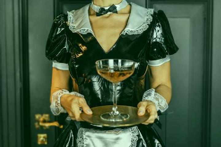 Clara, 30, a brunette amber-eyed ebony companion based in San Bartolo Linea. Offering Duos, A-Level, Deep French Kissing, Dinner Date. Available for incall a...