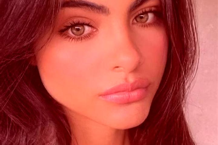 Clara, 30, a brunette amber-eyed indian companion based in Arikaya. Offering BDSM, 69, Deep French Kissing. Available for incall and outcall, day and evening...