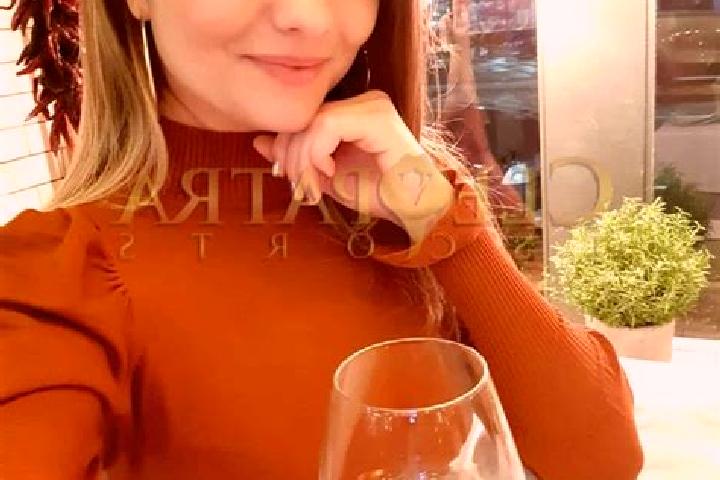 Clara, 30, a red hazel-eyed mediterranean companion based in Iazu Nou. Offering Prostate Massage, OWO, Striptease, Overnight, GFE. Available for incall and o...