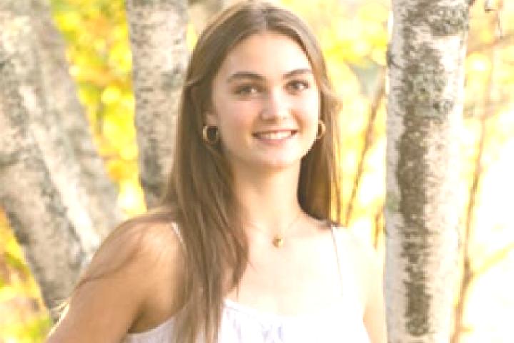 Clara, 30 — Escort in Harrisville, United States