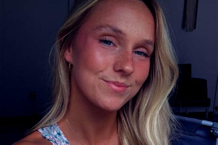 Clara, 30 — Escort in Pikeville, United States