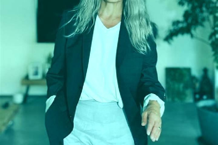 Clara, 30 — Escort in Vendoli, Czech Republic