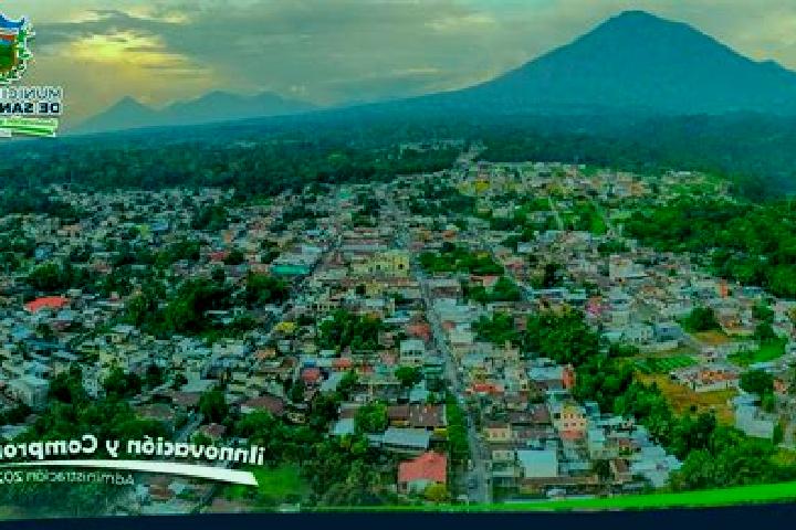 Clara, 30 — Escort in Zapotitlan, Guatemala