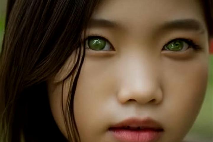 Clara, 31, a black green-eyed asian companion based in Joao Dias. Offering GFE, Duos, Domination. Available for incall and outcall, day and evening dates.