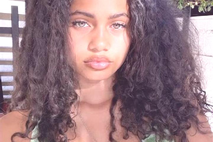Clara, 31, a black green-eyed mixed companion based in Passira. Offering GFE, Domination, Duos. Available for incall and outcall, day and evening dates.