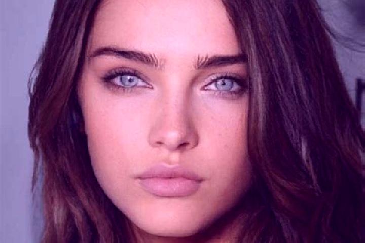Clara, 31, a brunette dark-eyed caucasian companion based in Northwold. Offering Duos, Massage, Dinner Date, Deep French Kissing. Available for incall and ou...