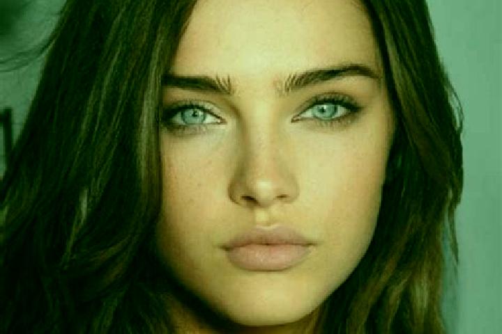 Clara, 31, a brunette dark-eyed caucasian companion based in Watzerath. Offering Party Girl, CIM, Domination, Couples, Travel Companion. Available for incall...