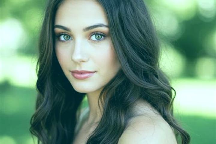 Clara, 31, a brunette hazel-eyed caucasian companion based in Gueldarbi. Offering Dinner Date, Girlfriend Experience, Striptease, Couples, Roleplay. Availabl...