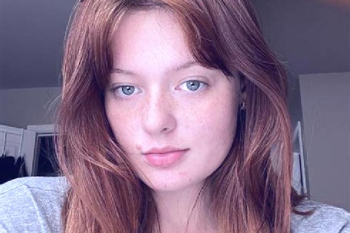 Clara, 31, a red grey-eyed caucasian companion based in Sosnowice. Offering Couples, GFE, 69, Dinner Date. Available for incall and outcall, overnight bookin...